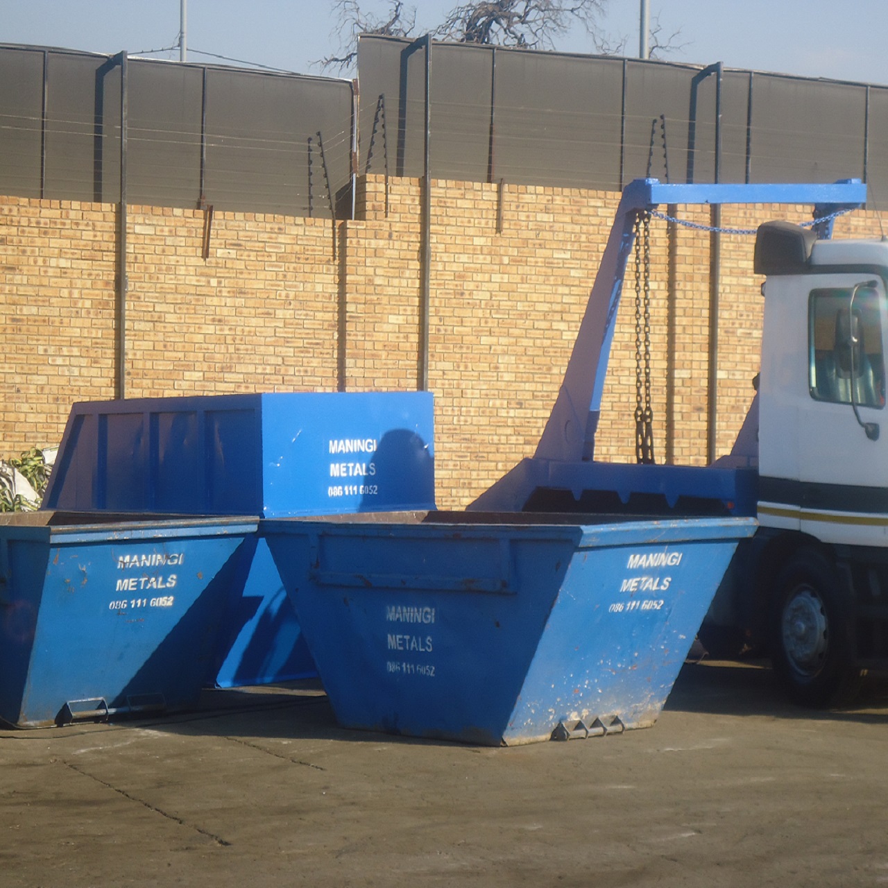 Free skip bin placement at business site for scrap metal recycling